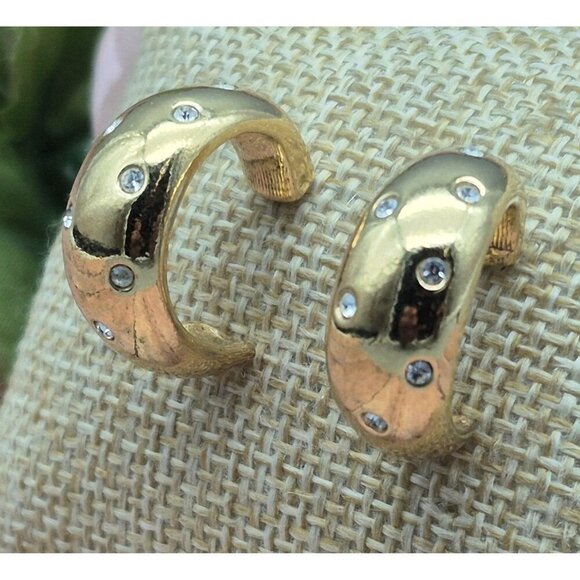 Cute AVON Gold Tone Small Hoop Earrings with Crystal Accents Classic 1" - Picture 3 of 12